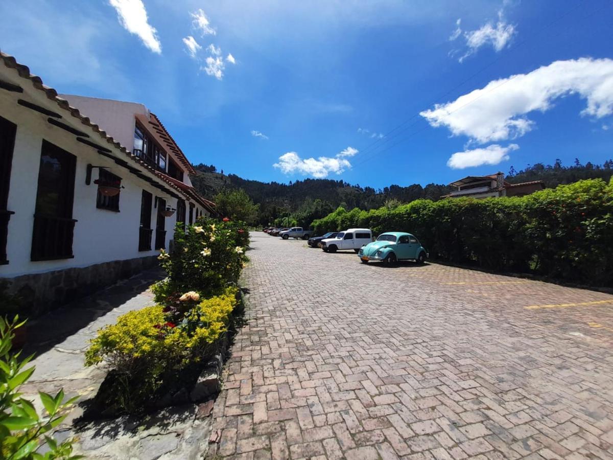 Hotel Boutique La Cueva De La Luna, El Arte Se Hace Descanso *