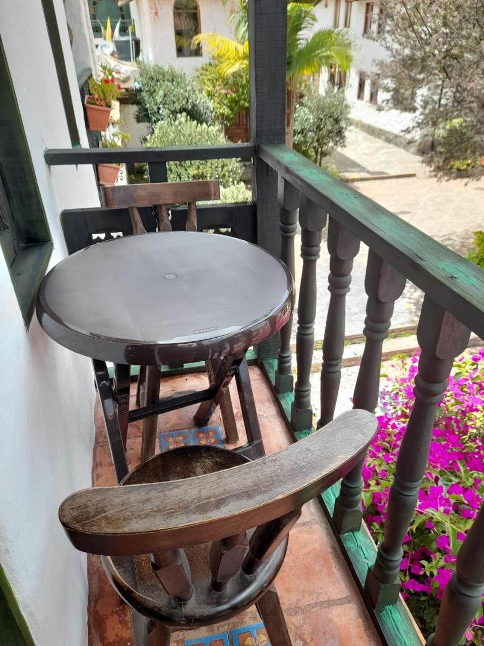 Hotel Boutique La Cueva De La Luna, El Arte Se Hace Descanso *